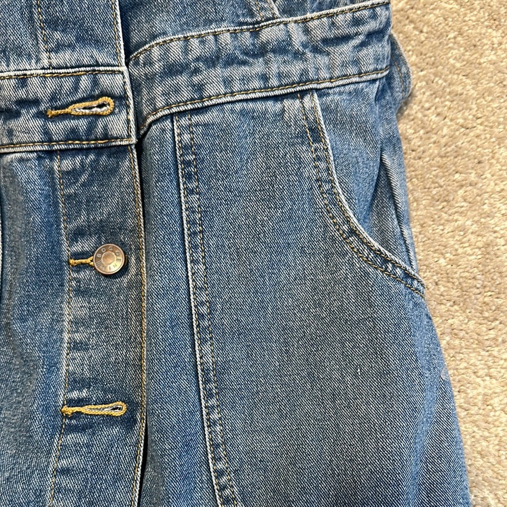 Denim Button-Front Overall Dress - Picture 7 of 8